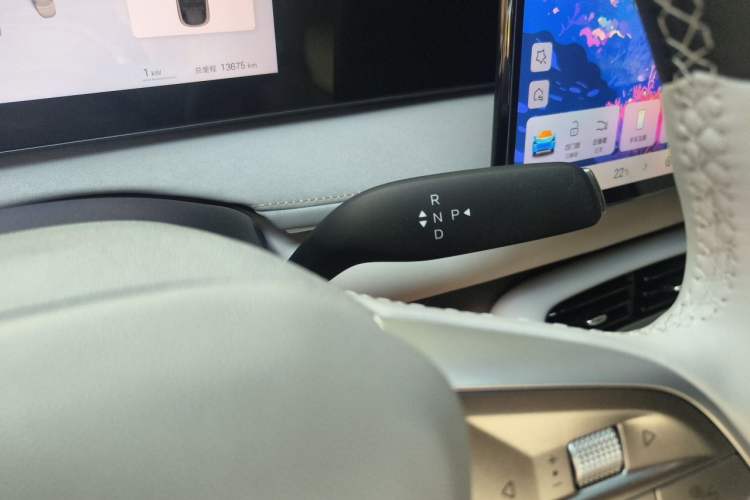 Used BYD Sealion 06 New Energy 2025 DM-i High-Trim Model Gear Lever