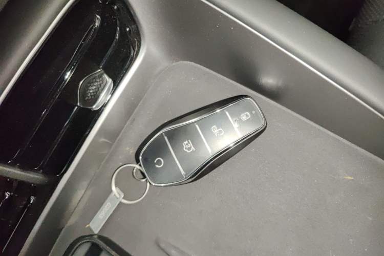 Used BYD Sealion 06 New Energy 2025 Model DM-i 170 Navigation Plus Edition Interior 1