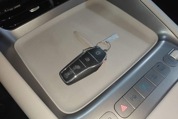 Used BYD Sealion 06 New Energy 2025 DM-i High-Trim Model Interior 1