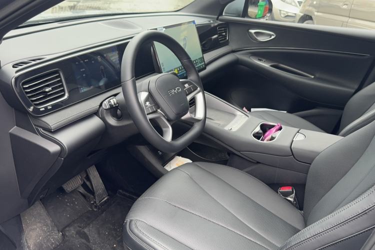 Used BYD Sealion 06 New Energy 2025 Model DM-i 170 Navigation Pro Edition Interior 1