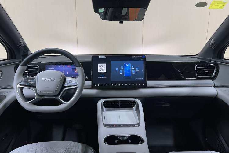 Used BYD Sealion 06 New Energy 2025 Model DM-i 170 Navigation Pro Edition Interior 10