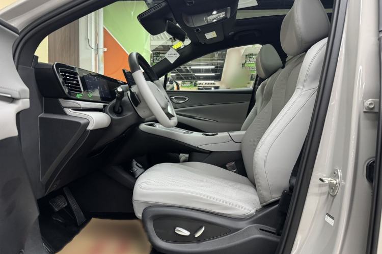 Used BYD Sealion 06 New Energy 2025 Model DM-i 170 Navigation Pro Edition Interior 2