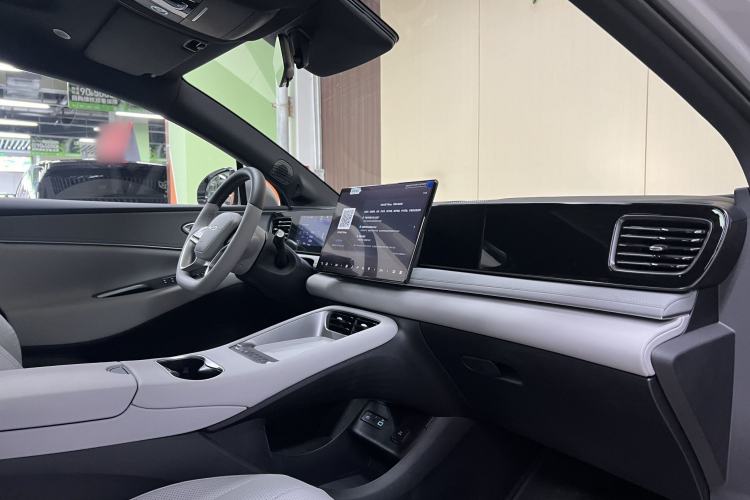 Used BYD Sealion 06 New Energy 2025 Model DM-i 170 Navigation Pro Edition Interior 3