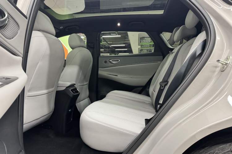 Used BYD Sealion 06 New Energy 2025 Model DM-i 170 Navigation Pro Edition Interior 5