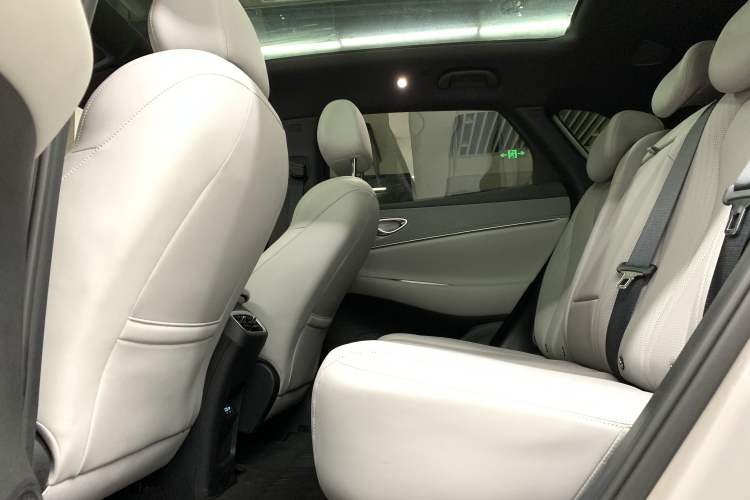 Used BYD Sealion 06 New Energy 2025 Model DM-i 170 Navigation Plus Edition Interior 5