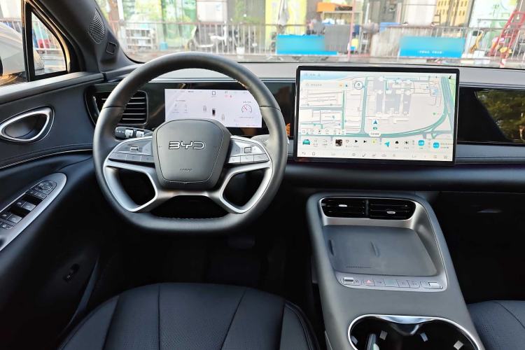 Used BYD Sealion 06 New Energy 2025 Model DM-i 170 Navigation Pro Edition Interior 5
