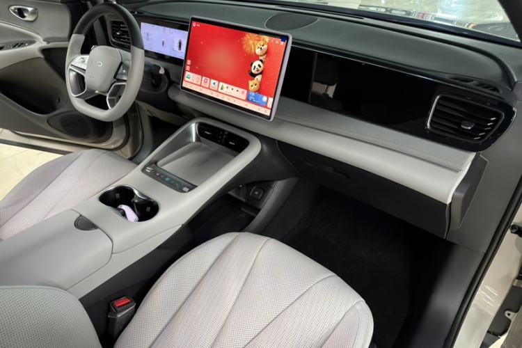Used BYD Sealion 06 New Energy 2025 DM-i High-Trim Model Interior 7