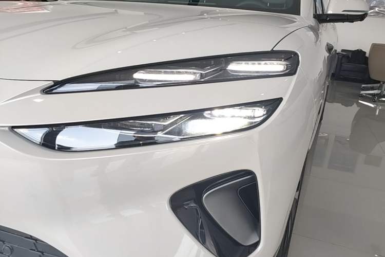Used BYD Sealion 06 New Energy 2025 Model EV 605 Navigation Pro Edition Left Front Headlight