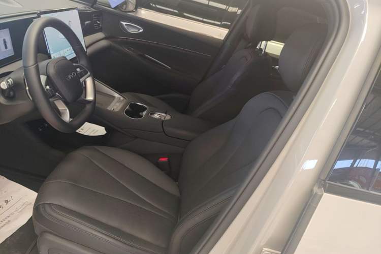 Used BYD Sealion 06 New Energy 2025 Model DM-i 170 Navigation Plus Edition Left Front Seat