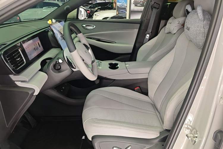Used BYD Sealion 06 New Energy 2025 Model DM-i 170 Navigation Pro Edition Left Front Seat
