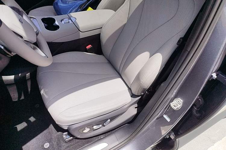 Used BYD Sealion 06 New Energy 2025 Model DM-i 170 Navigation Plus Edition Left Front Seat