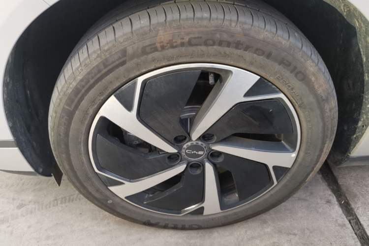 Used BYD Sealion 06 New Energy 2025 Model DM-i 170 Navigation Pro Edition Left Front Wheel Hub