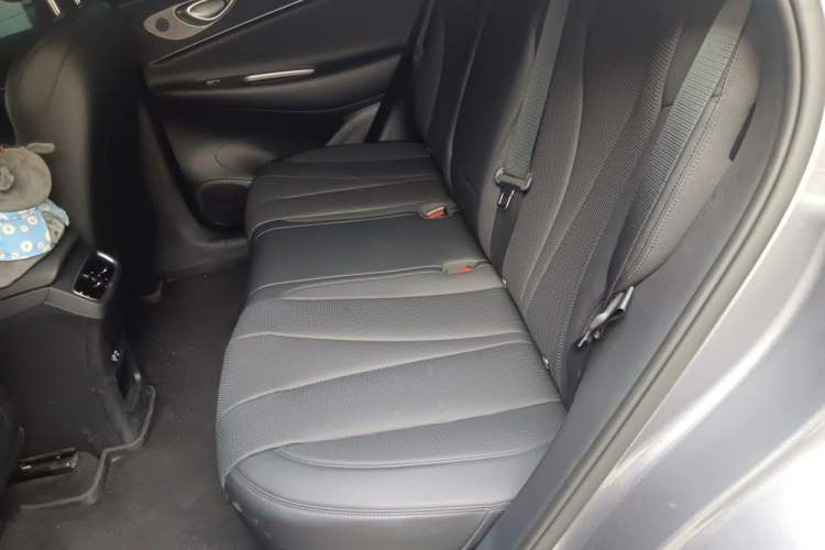 Used BYD Sealion 06 New Energy 2025 Model DM-i 170 Navigation Pro Edition Left Rear Seat