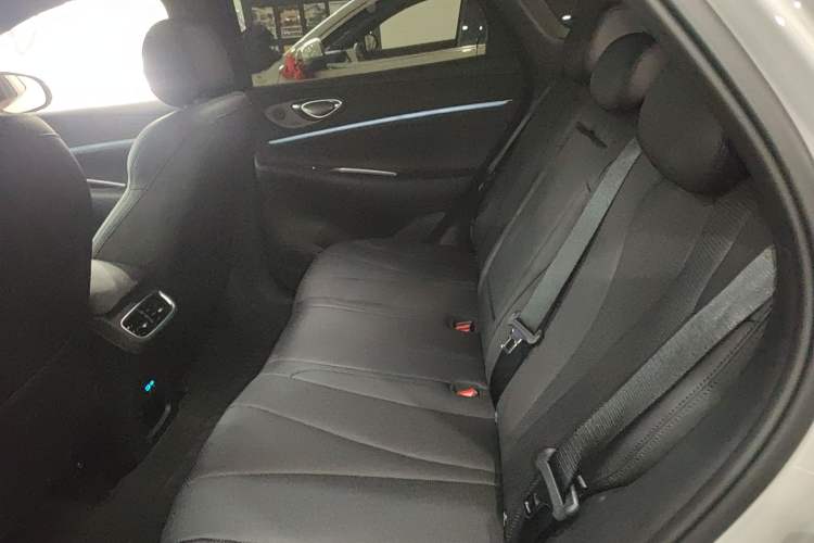 Used BYD Sealion 06 New Energy 2025 Model DM-i 170 Navigation Plus Edition Left Rear Seat