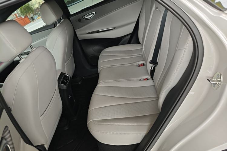 Used BYD Sealion 06 New Energy 2025 Model EV 605 Navigation Pro Edition Left Rear Seat