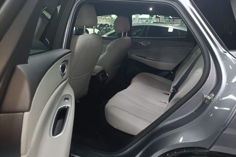 Used BYD Sealion 06 New Energy 2025 Model EV 605 Navigation Pro Edition Left Rear Seat