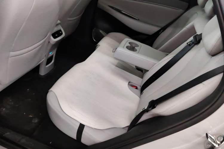 Used BYD Sealion 06 New Energy 2025 Model EV 605 Navigation Pro Edition Left Rear Seat