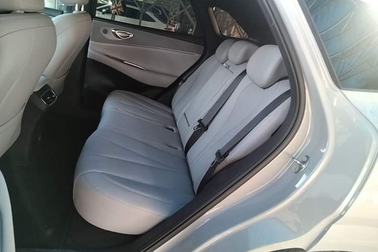 Used BYD Sealion 06 New Energy 2025 Model DM-i 170 Navigation Pro Edition Left Rear Seat