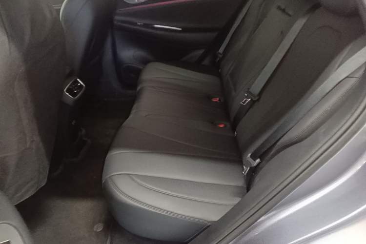 Used BYD Sealion 06 New Energy 2025 Model DM-i 170 Navigation Plus Edition Left Rear Seat