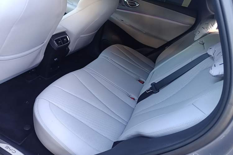 Used BYD Sealion 06 New Energy 2025 Model DM-i 170 Navigation Plus Edition Left Rear Seat