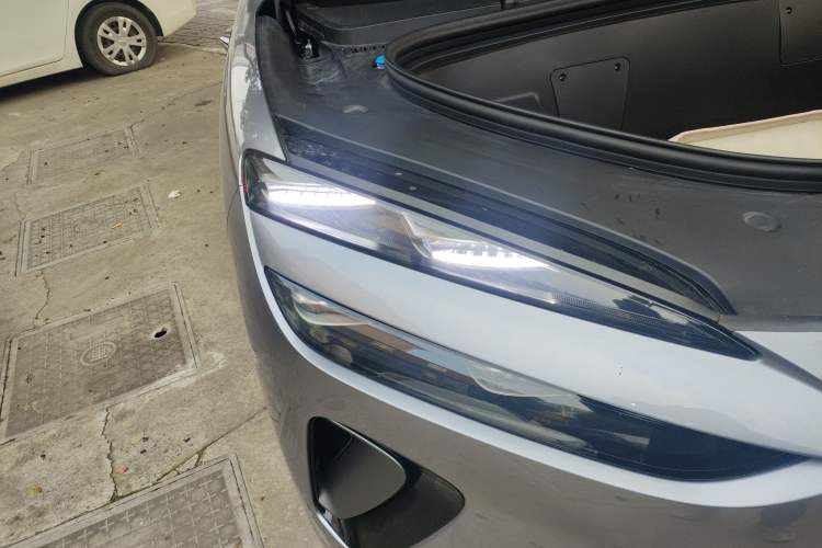 Used BYD Sealion 06 New Energy 2025 Model EV 605 Navigation Pro Edition Right Front Headlight
