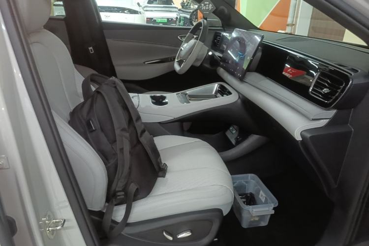 Used BYD Sealion 06 New Energy 2025 Model DM-i 170 Navigation Pro Edition Right Front Seat