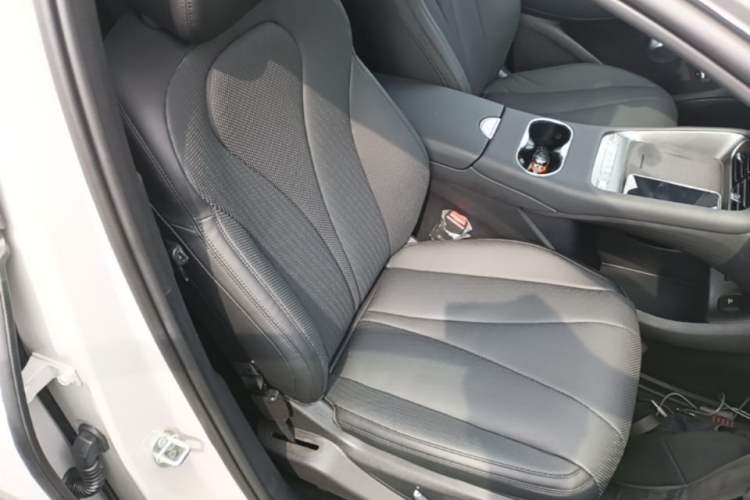 Used BYD Sealion 06 New Energy 2025 Model DM-i 170 Navigation Pro Edition Right Front Seat