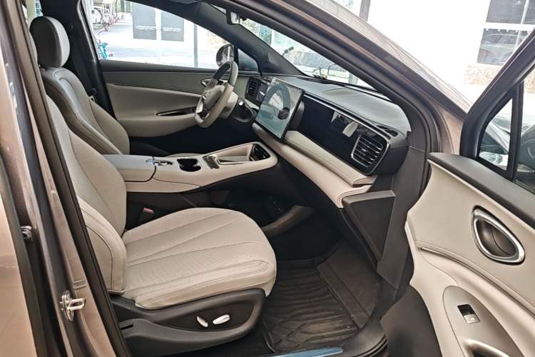 Used BYD Sealion 06 New Energy 2025 Model DM-i 170 Navigation Plus Edition Right Front Seat