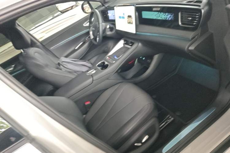 Used BYD Sealion 06 New Energy 2025 Model DM-i 170 Navigation Plus Edition Right Front Seat