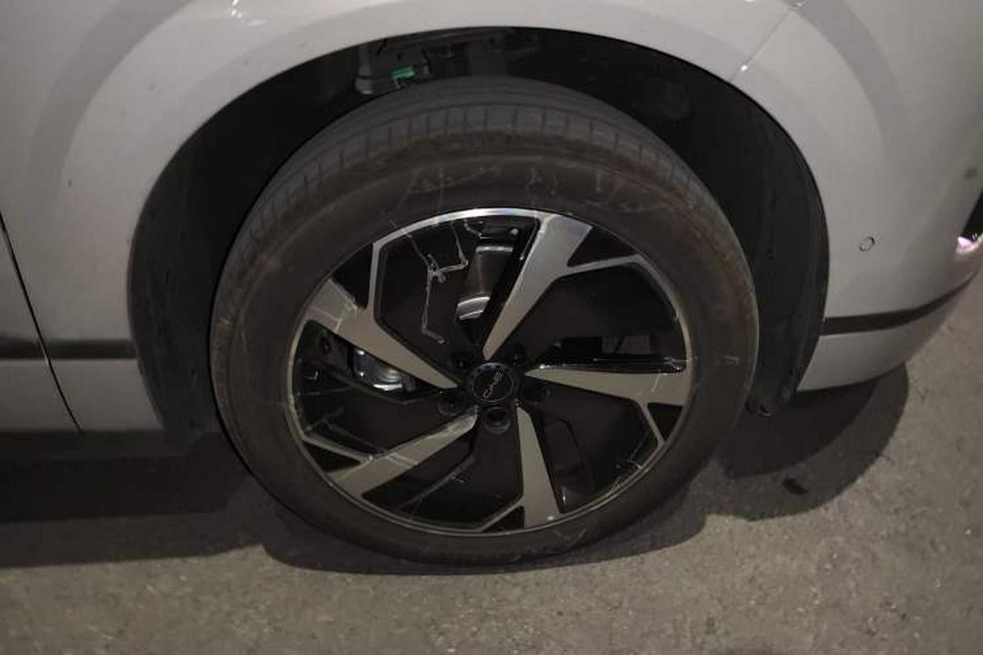 Used BYD Sealion 06 New Energy 2025 Model EV 605 Navigation Plus Edition Right Front Wheel Hub
