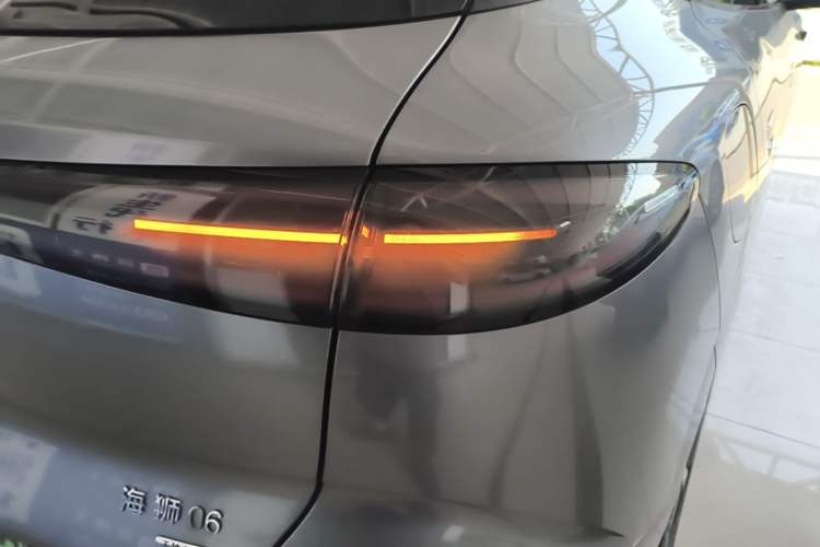 Used BYD Sealion 06 New Energy 2025 Model EV 605 Navigation Pro Edition Right Rear Taillight