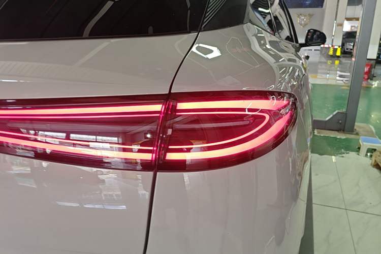 Used BYD Sealion 06 New Energy 2025 Model DM-i 170 Navigation Pro Edition Right Rear Taillight
