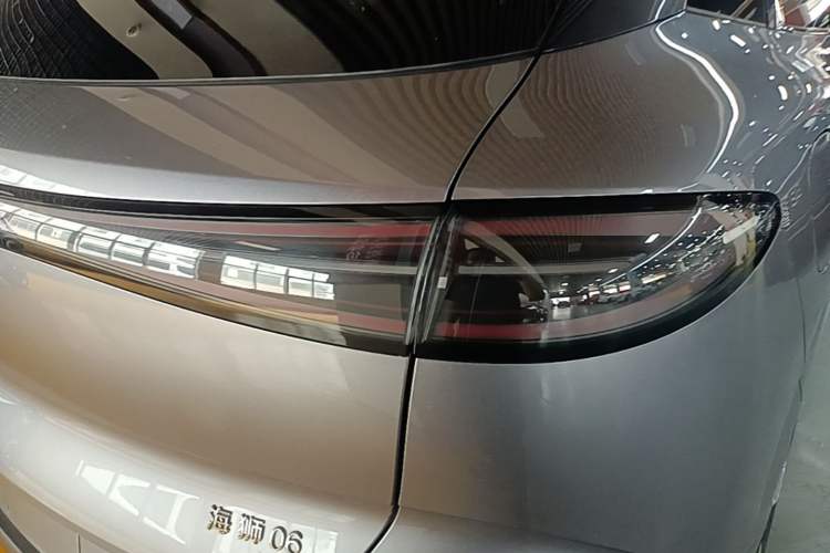 Used BYD Sealion 06 New Energy 2025 Model EV 605 Navigation Plus Edition Right Rear Taillight