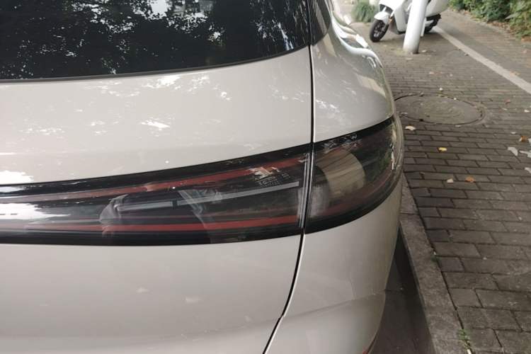 Used BYD Sealion 06 New Energy 2025 Model EV 605 Navigation Plus Edition Right Rear Taillight