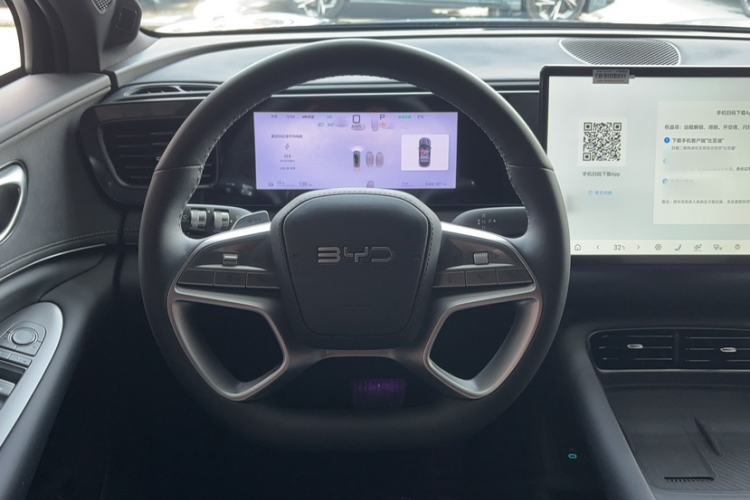 Used BYD Sealion 06 New Energy 2025 Model EV 605 Navigation Pro Edition Steering Wheel