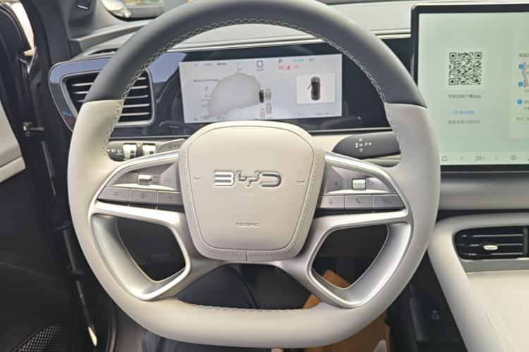 Used BYD Sealion 06 New Energy 2025 Model EV 605 Navigation Pro Edition Steering Wheel