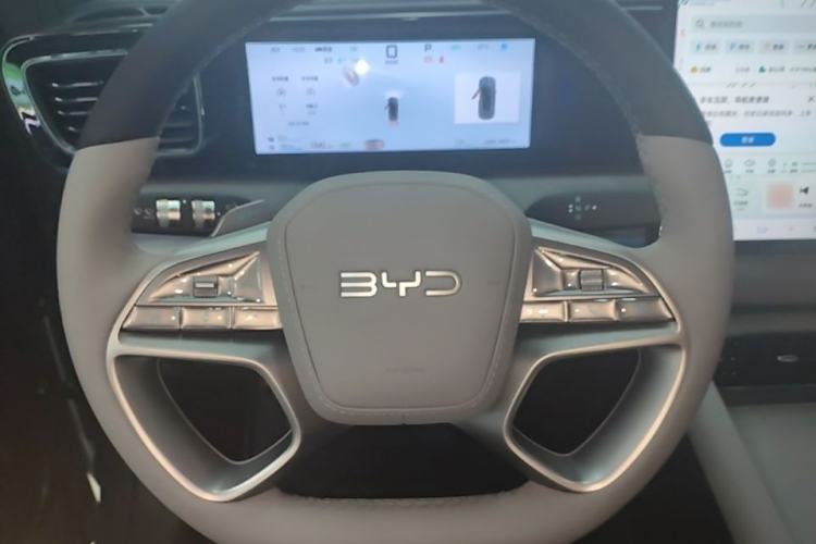 Used BYD Sealion 06 New Energy 2025 Model DM-i 170 Navigation Pro Edition Steering Wheel