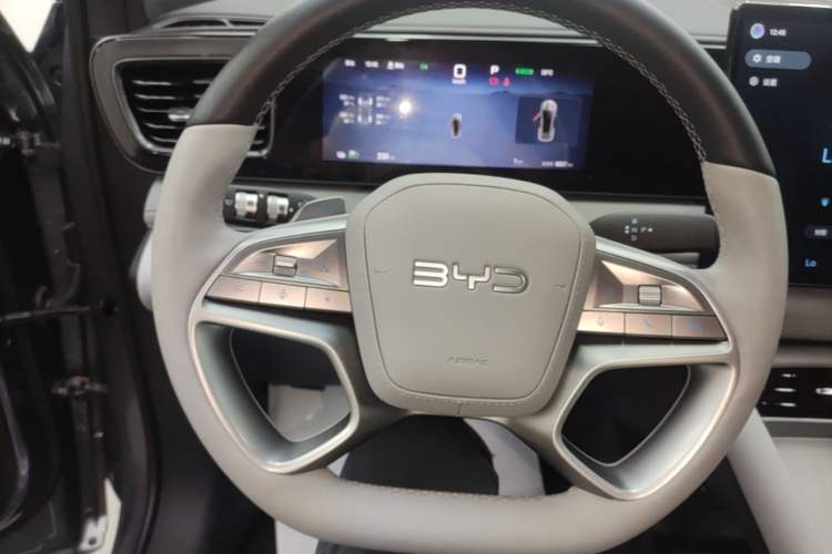 Used BYD Sealion 06 New Energy 2025 Model EV 605 Navigation Plus Edition Steering Wheel
