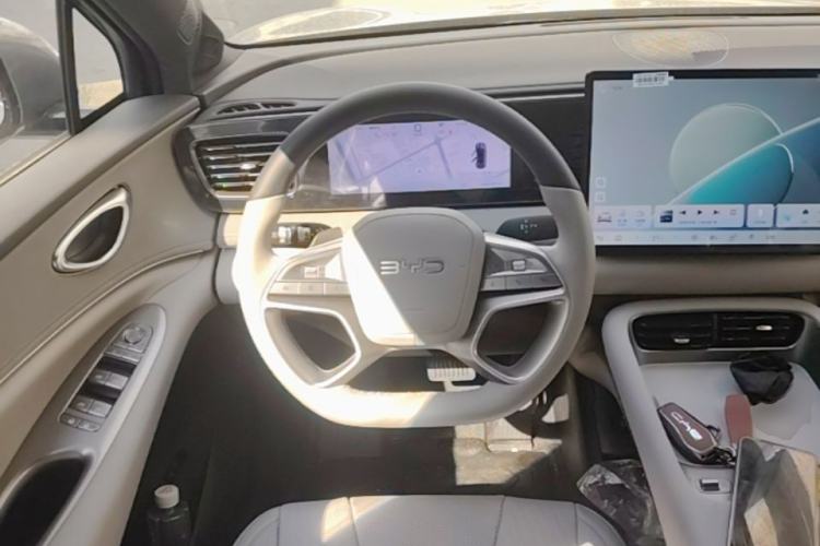 Used BYD Sealion 06 New Energy 2025 Model EV 605 Navigation Pro Edition Steering Wheel