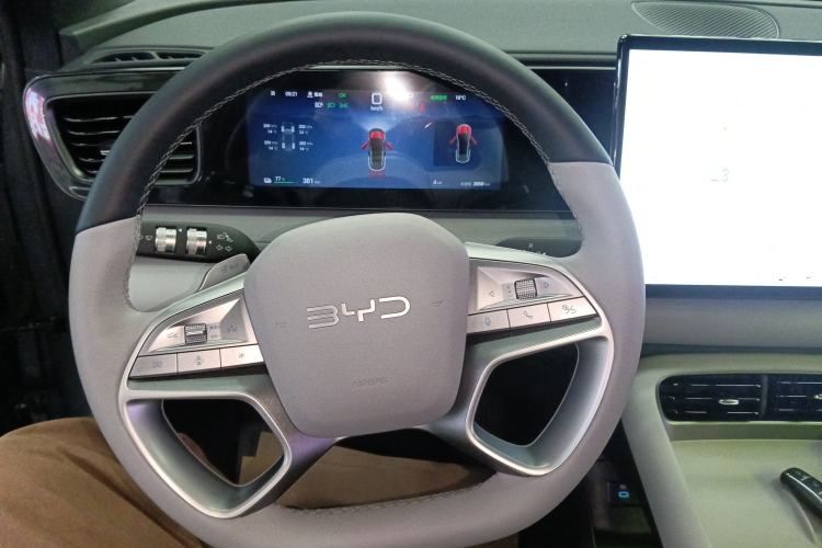 Used BYD Sealion 06 New Energy 2025 Model EV 520 Navigation Edition Steering Wheel