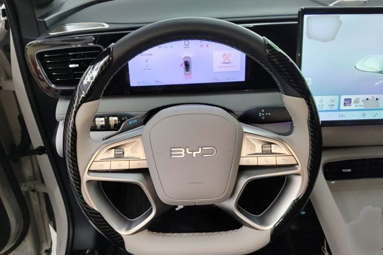 Used BYD Sealion 06 New Energy 2025 Model EV 605 Navigation Pro Edition Steering Wheel