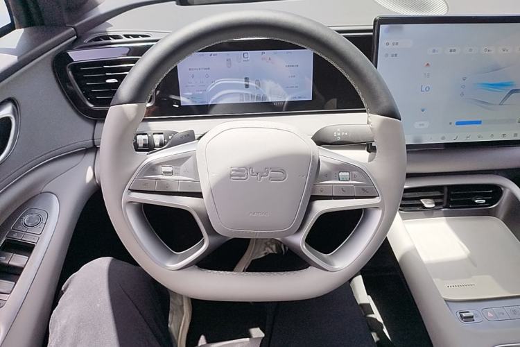 Used BYD Sealion 06 New Energy 2025 Model DM-i 170 Navigation Plus Edition Steering Wheel