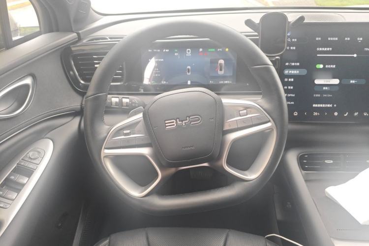 Used BYD Sealion 06 New Energy 2025 Model EV 605 Navigation Pro Edition Steering Wheel