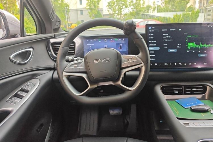 Used BYD Sealion 06 New Energy 2025 Model EV 605 Navigation Pro Edition Steering Wheel