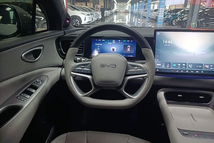 Used BYD Sealion 06 New Energy 2025 Model EV 605 Navigation Pro Edition Steering Wheel