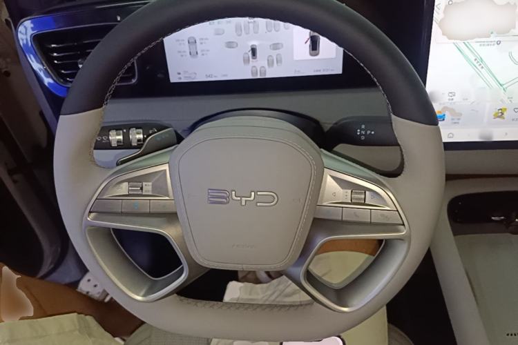 Used BYD Sealion 06 New Energy 2025 Model DM-i 170 Navigation Pro Edition Steering Wheel