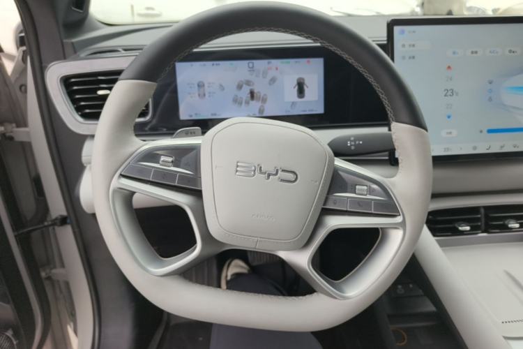 Used BYD Sealion 06 New Energy 2025 Model EV 605 Navigation Plus Edition Steering Wheel