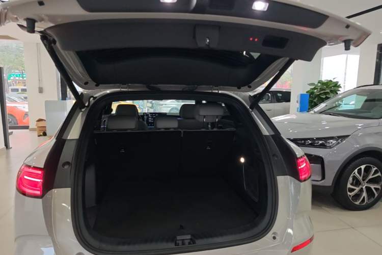 Used BYD Sealion 06 New Energy 2025 Model DM-i 170 Navigation Plus Edition Trunk