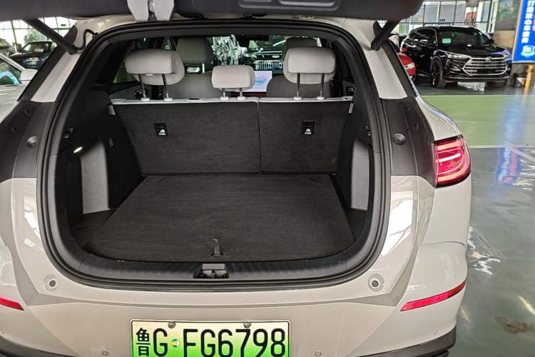 Used BYD Sealion 06 New Energy 2025 Model DM-i 170 Navigation Pro Edition Trunk
