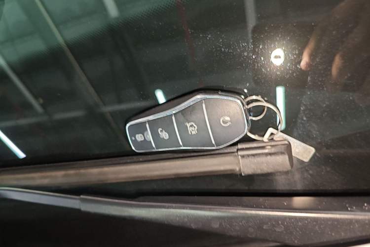 Used BYD Sealion 06 New Energy 2025 Model DM-i 170 Navigation Pro Edition Vehicle Key